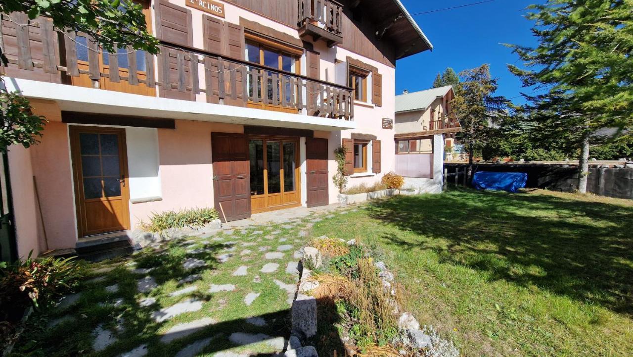 Chalet L'Acinos Montgenèvre Extérieur photo